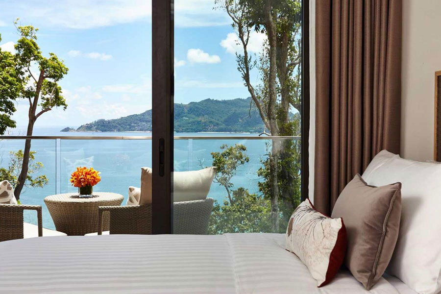 Club One Bedroom Suite Ocean View Balcony